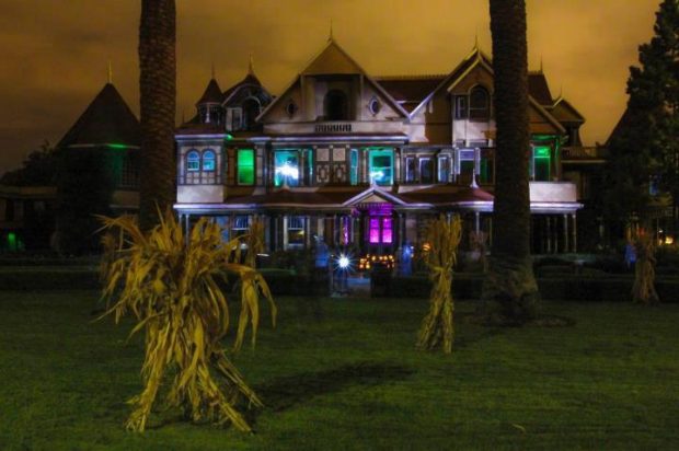 winchester-mystery-house-long-shot